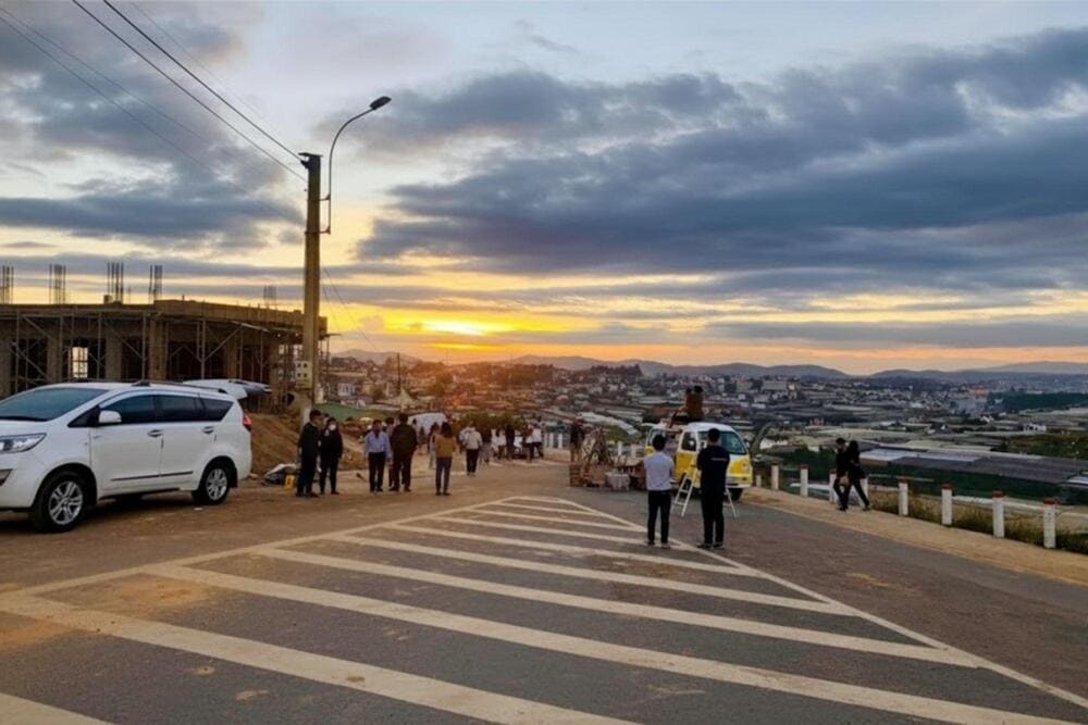 Xóm Lèo Đà Lạt nằm trong khu quy hoạch Huỳnh Tấn Phát, là địa điểm check-in nổi tiếng với khách du lịch